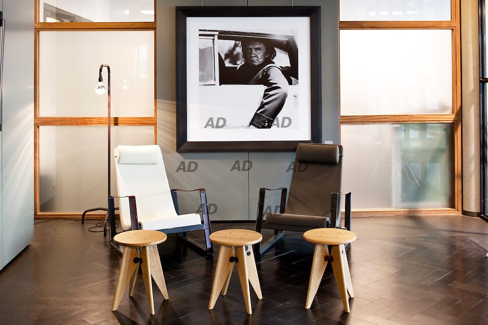 开云（中国） - 坐具|吧椅/凳子|办公家具|设计师家具|苏威小凳子/边几